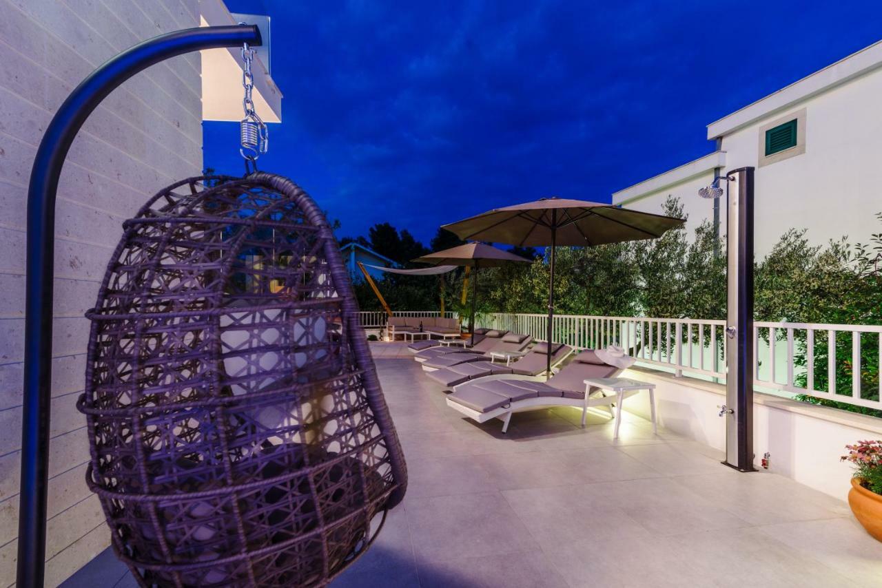 Apartments Villa Dalmatia Trogir Exterior photo